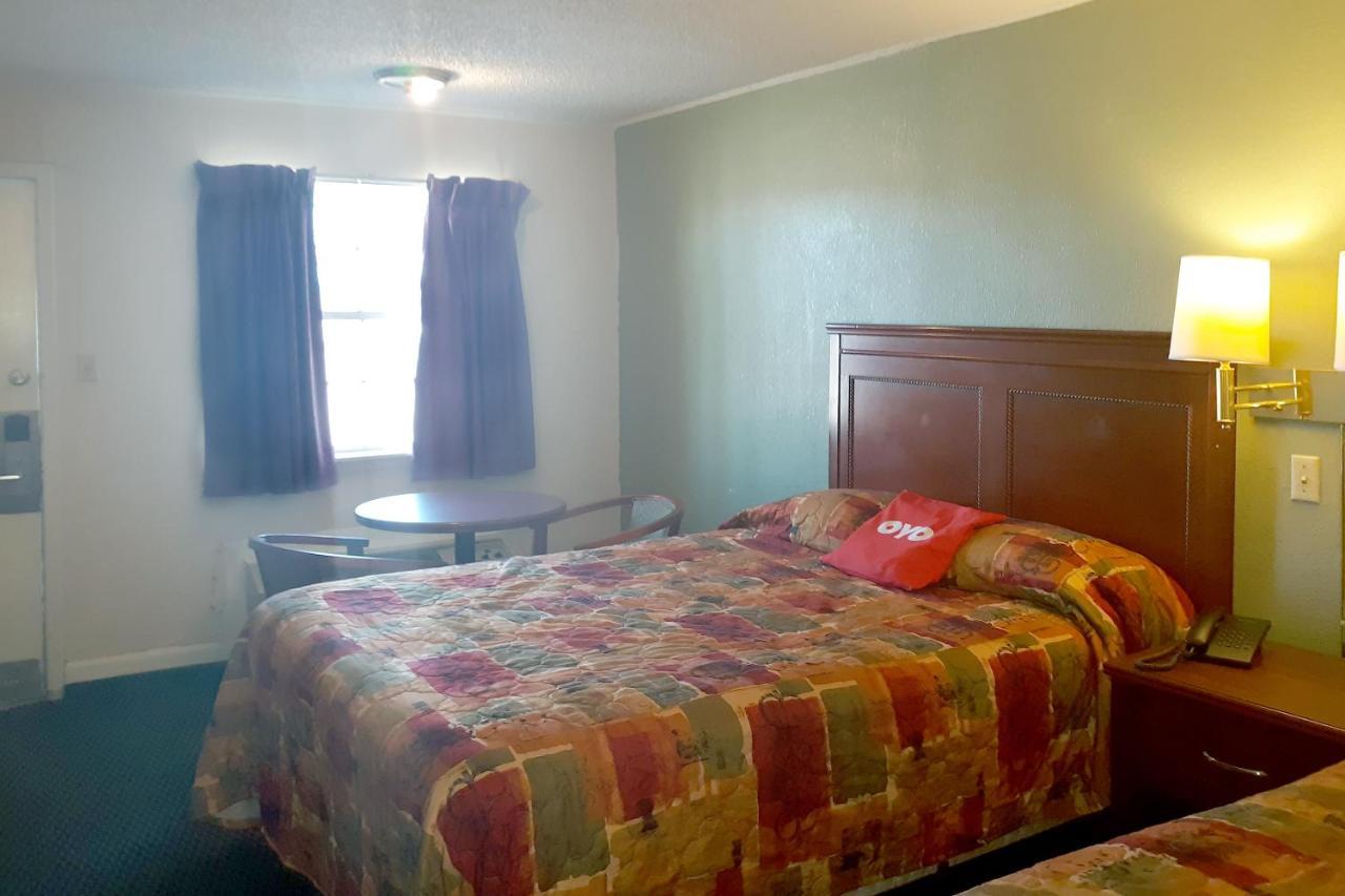 Rest Inn - Extended Stay, I-40 Airport, Wedding & Event Center Amarillo Exterior foto